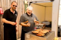 08 Grillmeister im Dauereinsatz